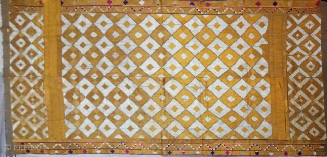 Phulkari Bagh from west Punjab (Pakistan) in good condition with geometric design.                     