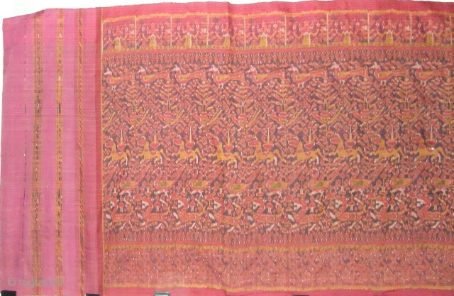 Cambodian textiles
Cambodia 006 - 300cm x 90cm -118in x 35.5 in, silk Ikat ,Small tears on sides and bottom, very rare and good cloth, good color, approx. late 19th early 20th century. 