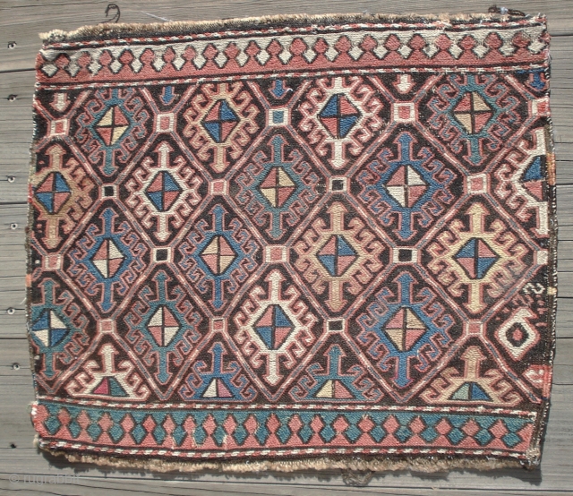 Shahsavan or Caucasian.
End panel of Mafrash.
No damage or stains.
Nice reciprocal borders.
21 inches long by 17 inches wide.
                