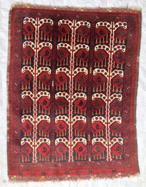 Ersari/Beshir carpet, Ikat design, Amu Darya region. 
A quite crooked, but beautiful and old rug 

107x145cm/3' 6''x 4' 9''              