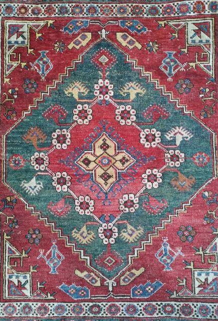 Stunning Dazkiri with a soft enchanting palette.
170 x 137cm. Very good condition with original ends and sides.
                