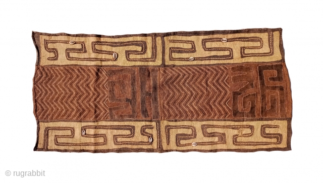 Kuba (DRC) Raffia ceremonial skirt Second half of the 20th c. 112×53 cm                    