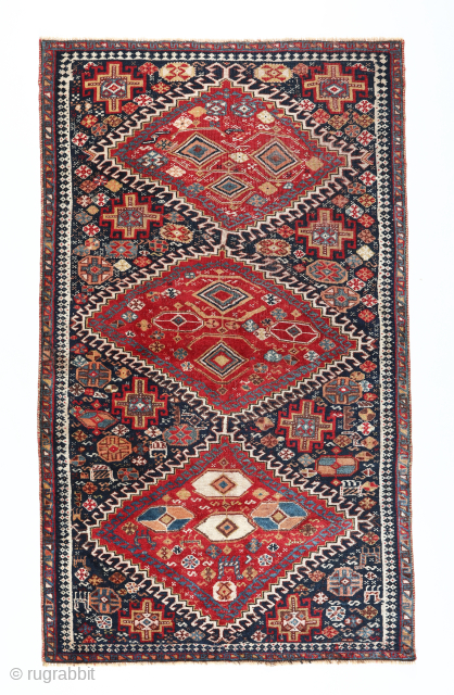 One of a Kind Earl 20th Century Collectore Kaskay Rugs.
Feel free to ask any question n your mind.               