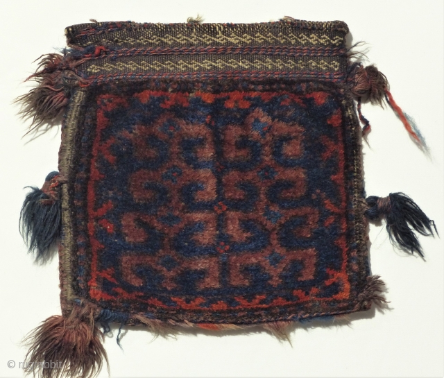 Very rare Beluch double bag, original natural colors and great condition. End of 19th century
Collecter´s item!
Size 25 x 25 cm
             