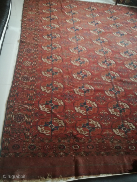 19th century Tekke carpet, 270/220 cm. Dirty, with demages. Very fine weaving.                     