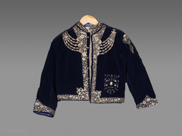 •DREAM JACKET •

Blue is the colour for royals, this jacket describe the story of its richness,
This gold Zardosi hand crafted jacket is a masterpiece.

From Lucknow, or could be from other parts of  ...