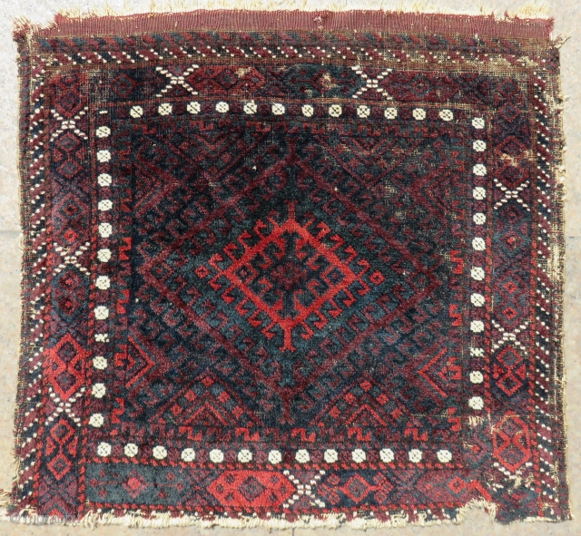 Antique Baluch Bag face size.68x60 Cm                           