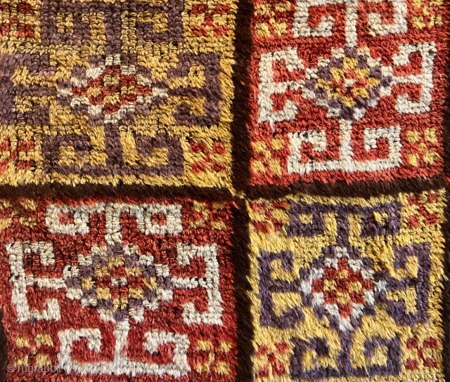 Early 19th century Central Anatolian Konya Bozkır Rug Size 180x142 Cm                      