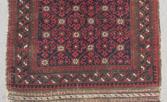 Antique Baluch rug Size.104x84 Cm                            