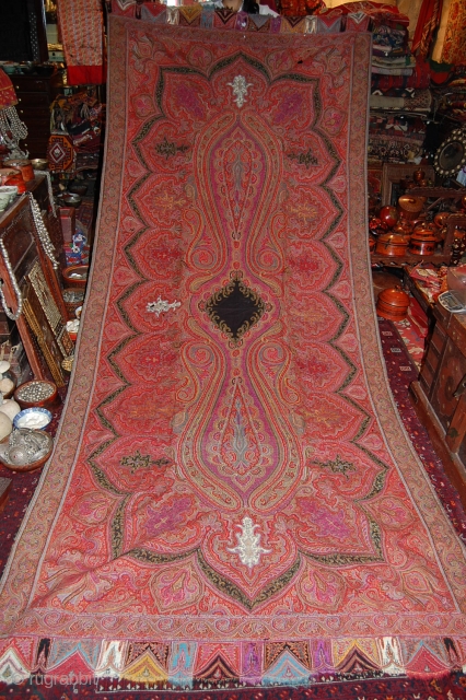 Spectacular Indian Pieced shawl, Very fine embroidery, vivid cand fresh colours, as seen in the picture have got few holes, but a great piece.         