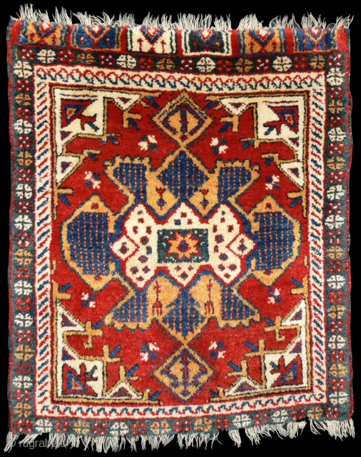 ref 1321 Dazkiri yastik, mid nineteenth century full pile with brilliant natural colours. 2'6 x 2'2 - 77 x 65
www.purdon.com             