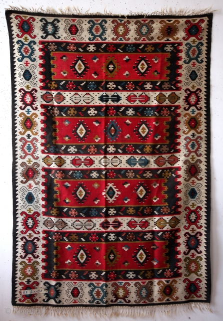 SARKOY kilim, Balkan, early 20th century. 
natural colors. One old repair. 
Original sides and headings intact. 
Clean. 
210 x 137 Cm's. 7 feet x 4.4 feet. 
      