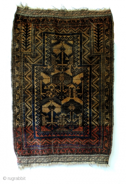 Old Beloudj prayer rug. 
19th century. 
wool on wool. 
90 x 135 Cm. SOLD                   