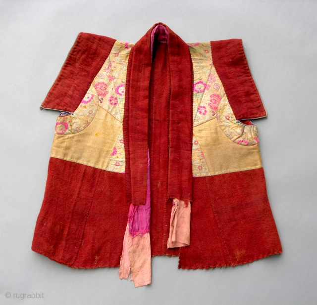 Monk’s Top    (bb35)

Woolen Monk’s garment with decorative silk brocade panels
29”w  x  31”h
Used but good condition  -  early 20th C. 
(professionally cleaned by Robert Mann)

POR  