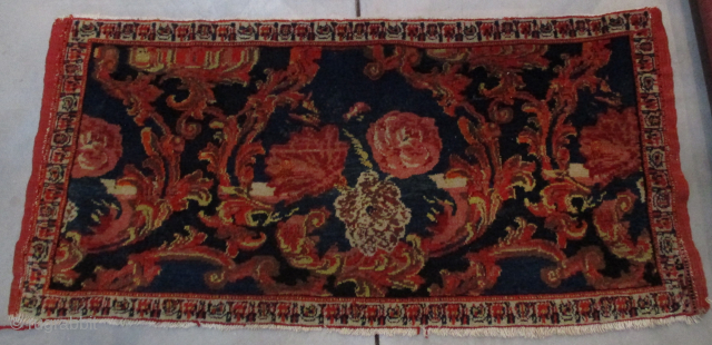 Antique Senna Sampler Persian Oriental Rug 1’9” X 3’6” #8156

This circa 1910 Senna Sampler measures 1’9” X 3’6”. It has roses on a dark blue ground in various shades of red, pink,and  ...