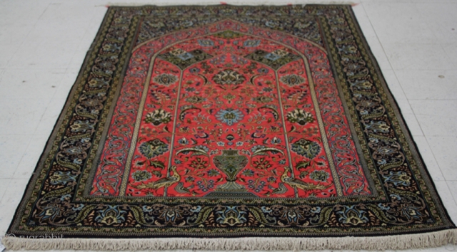 PERSIAN QUM CARPET:

Dimensions- 4' 7" x 6' 11"
Market value $7650

                       