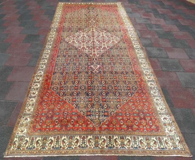 Antique Persian Bidickabat Gallerie Carpet wonderful colors and excellent condition all original size 5,10x2,10 cm Circa 1900-1910                