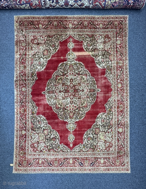 Decorative Old madallion locket carpet 9”x12’3” feet ( 2,74x3,75 cm ) nice colors and nice conditions all original AVAILABLE if need any more information please contact DM - E-mail  sahcarpets@gmail.com   ...