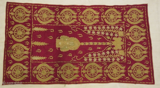 Ottoman antique embroidery prayer textile. 18th century, in perfect condition. As see in the photos.
                  