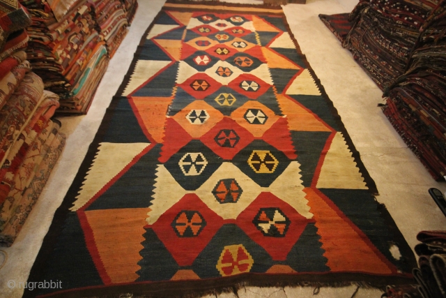 18yy
Antique Tajik Kilim                              