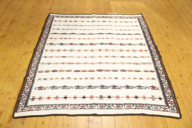 Werneh Kelim 6 Bahnig 170x157cm Sie können mich gerne über Rugrabbit oder direkt per Email kontaktieren. Meine Emailadresse lautet salihunal@msn.com Feel free to contact me via Rugrabbit or directly via email. My  ...
