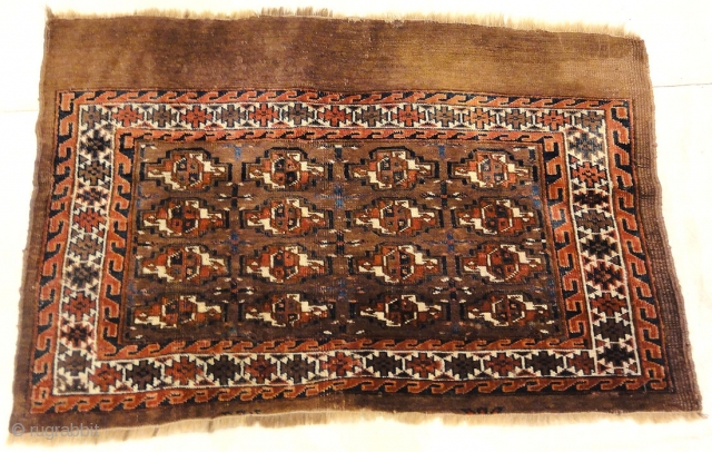 Antique Yomud Chuval Bagface from Turkestan
2'2"x 3'6"                          