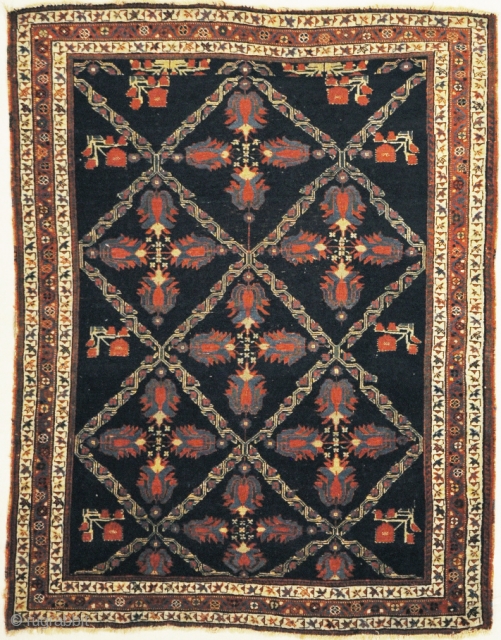 Antique Afshar 
4'3" x'5'6"                             