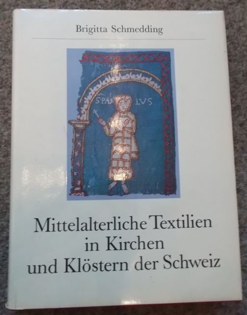 Mittelalterliche Textilien in Kirchen und Klöstern der Schweiz.

Medieval textiles in churches and monasteries in switzerland

                  