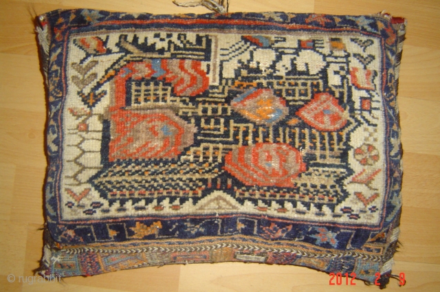 19th/ early 20th century ghashgai bag
Excellent condition, some synthetic colors
38cmx29cm
pazyryk Amsterdam                      