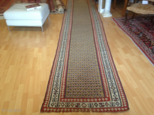 Antique kelim runner
425cm x 90cm
pazyryk antique
sassun                           