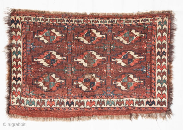 Turkmen Yomud Chuval 63 x 100 cm / 2'0.8'' x 3'3''                      