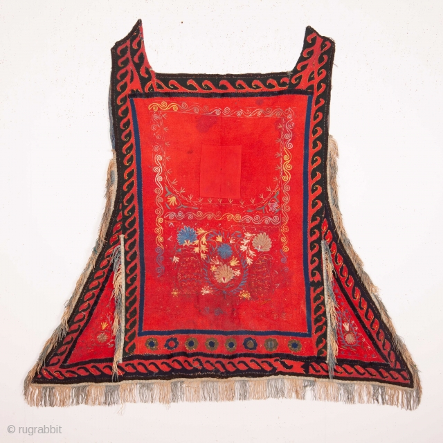 
Uzbek Horse Cover
130 x 144 cm / 51.18 x 56.69 in.                      