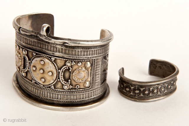 Bracelet-silver, gilding,, bgranulation, XIX century. Aktobe region, Kazakhstan
Bracelet-children,silver,castinng, 1920-30 Aral region, Kazakhstan                     