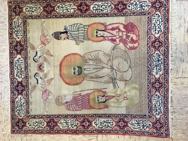 approx 120 year old KIRMAn Pictoral Carpet € 8.000.-

130 x 113 cm                     