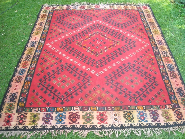 Antique sarkoy kilim . Patern "Venci" , size : 300 cm x 300 cm Price : contact                