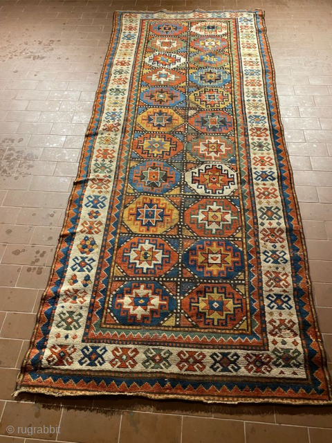 Caucasian rug.
Size 110x268 cm
For more pics or informations, please ask:
gmpdor@protonmail.com, Whatsapp or Signal +393892864446.
I am Luca from Florence, Italy.
Instagram @soulweft; eBay.it woso16.           