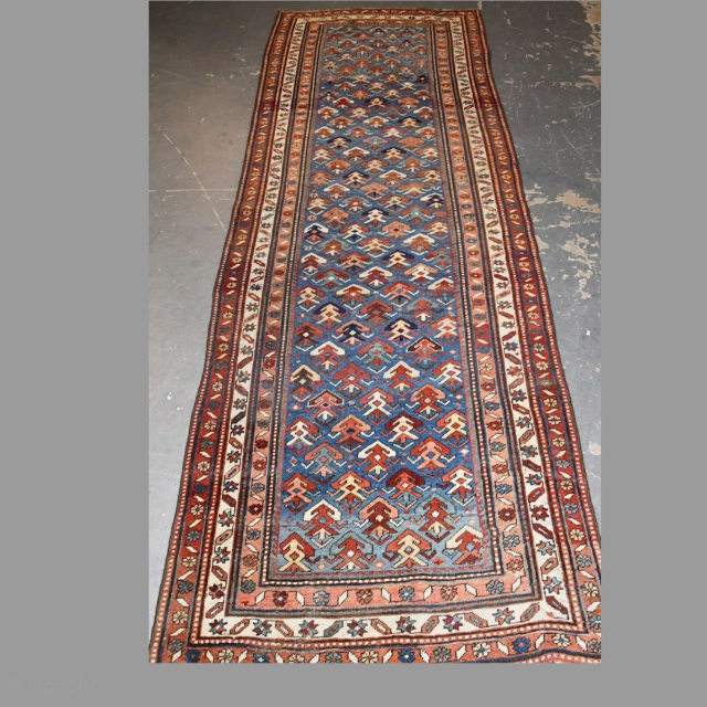 Caucasian rug.
Size 289x102 cm.
For more pics ask: gmpdor@protonmail.com or Whatsapp +393892864446.
I am Luca, from Florence, Italy, eBay id. woso16, Instagram @soulweft            