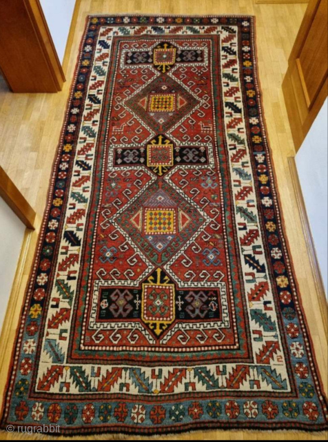 Caucasian rug.
size 120 x 258 cm.
For more photos and information ask.
I live in Florence, Italy.                  