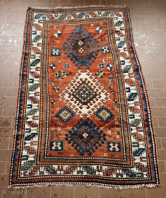 Caucasian rug.
Size 123 x 192 cm.
For more photos and information ask. I live in Florence, Italy.                 