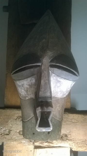 Kifwebe mask, sonyge,shaba, Zaire h: 46 cm, w. 24 cm

end of 19th century                    