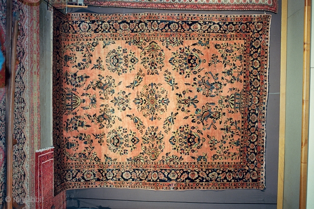 saruq  persian first half 20th century  nice codition- 260 cm x 365 cm                  