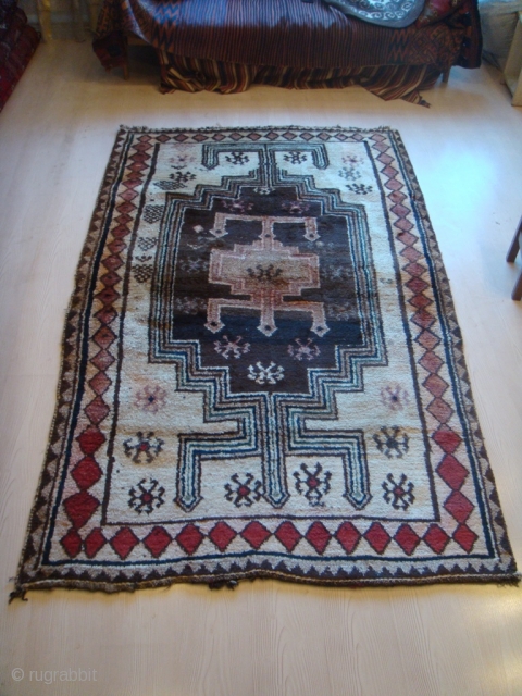 İran(Gabbeh) - Size(244x150)

In good condition

http://rugrabbit.com/profile/8031
                            