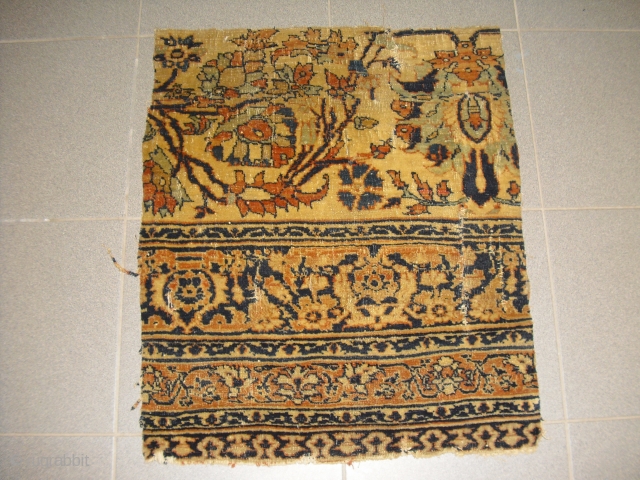 Early Antique Persian Carpet Fragment - great colors, wool like velvet, bad worn condition but rare, Size: approx 64 x 53 cm           