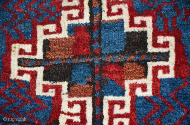 Kurdish tribe bagface from Baluchistan. Symmetric knots, 48 x 38 cm                      