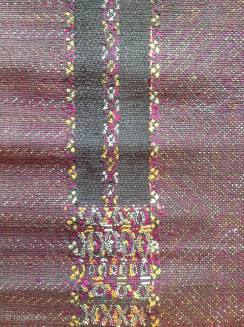 Mrauk Breast coverlet.
Arakhine state, Burma
Early 20th century
Supplemental weft patterning in silk on cotton.
13 x 25 inches                 