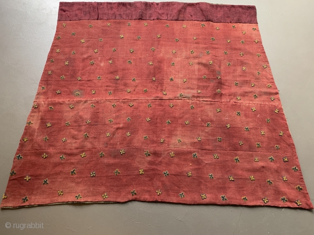 Horse blanket from Tibet. Nambu textile with embroidered thigma cross. Has some butter tea stains and should be washed. Around 1920, 122 x 104 cm.        