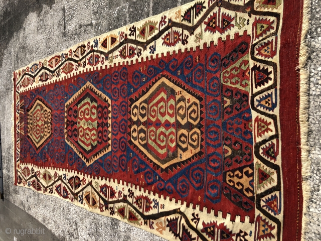 Aksaray kilim 250 years old  size 365 cm 160 cm                      