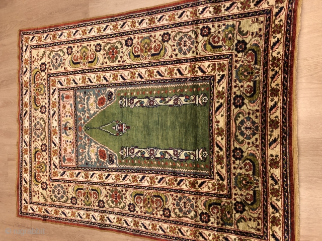 Old Sivas silk carpet size is 180cmx120cm ready to use                       