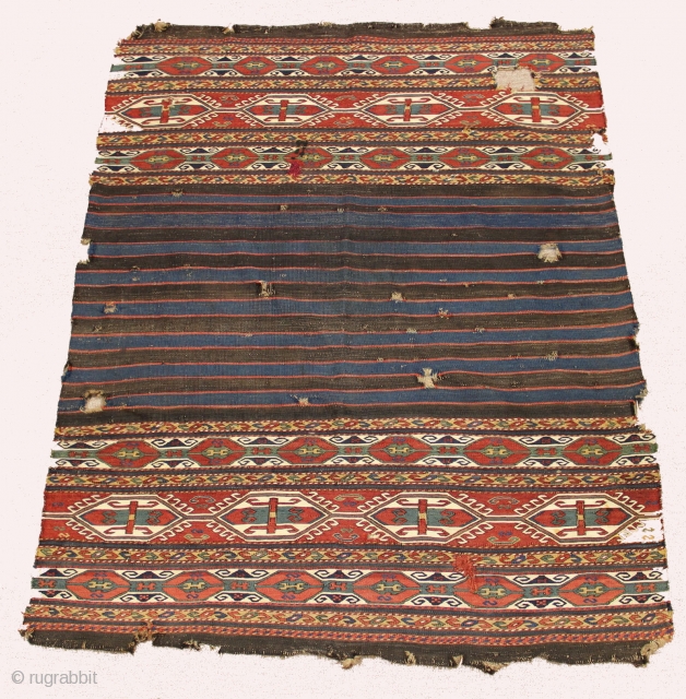 Antique sumak mafrash.1,45x1,13cm
4'7x3'7ft                              