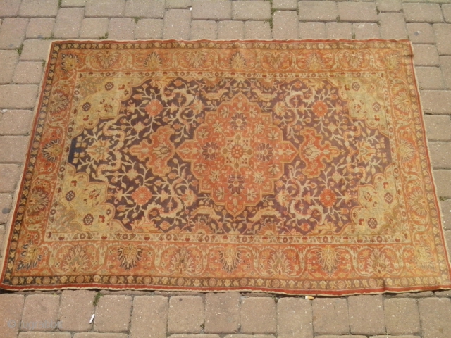 Antique Kayseri rug.
about 200 x 150 cm                          